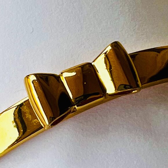 KATE SPADE NEW YORK GOLD BOW BANGLE BRACELET - Picture 5 of 5
